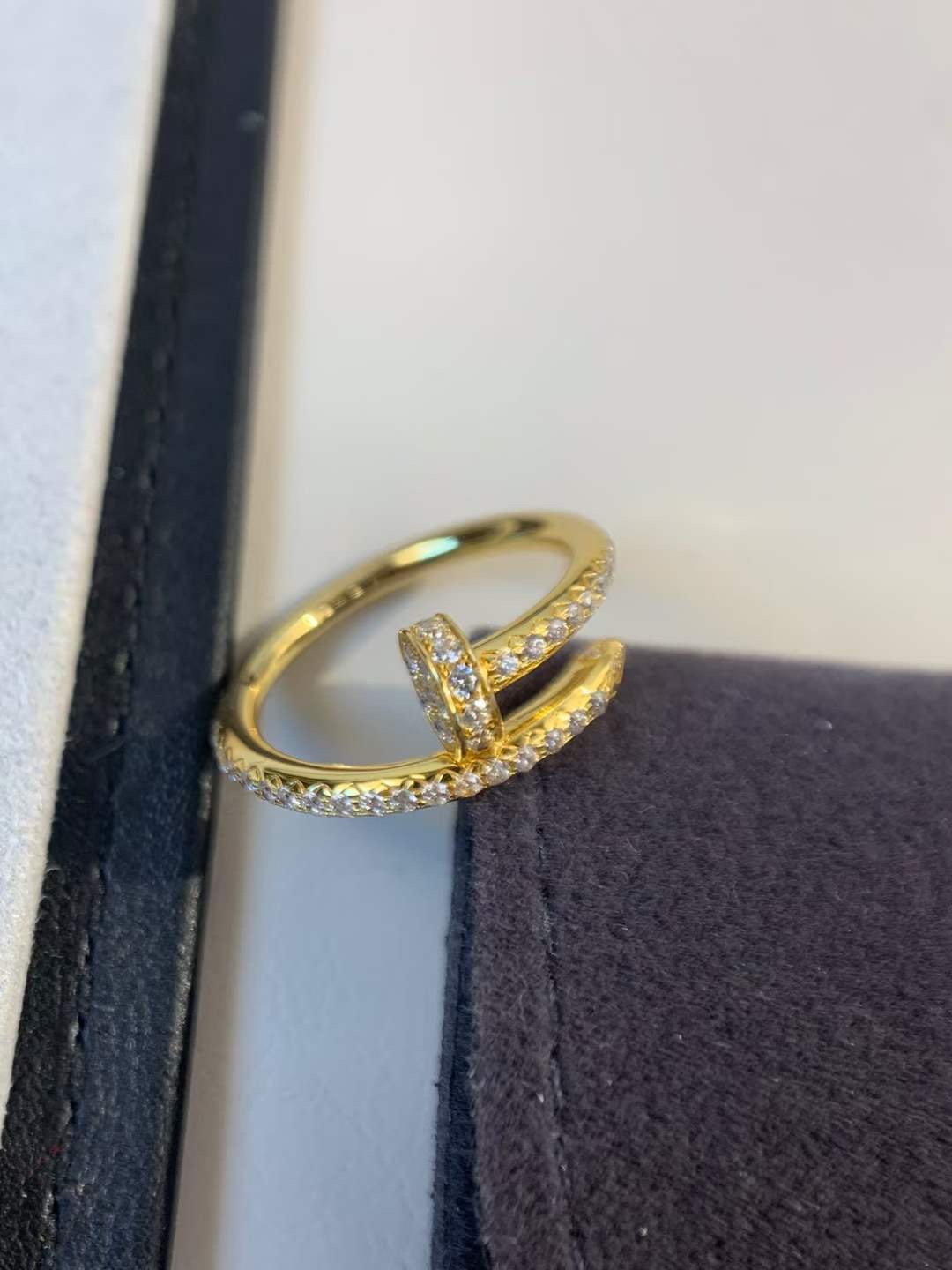 Cartier Cartier 卡地亚 钉子戒指 金色 满钻款