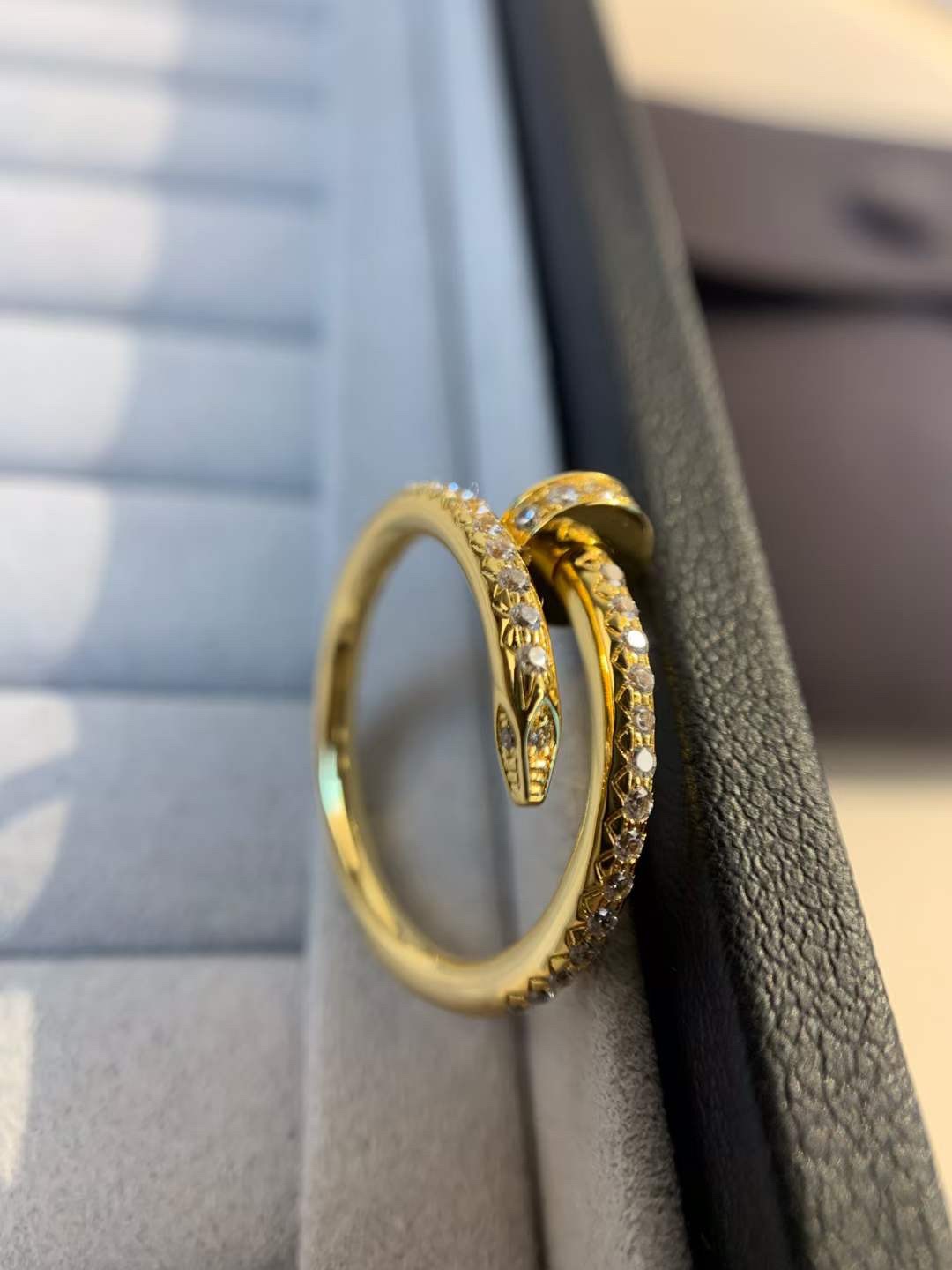 Cartier Cartier 卡地亚 钉子戒指 金色 满钻款