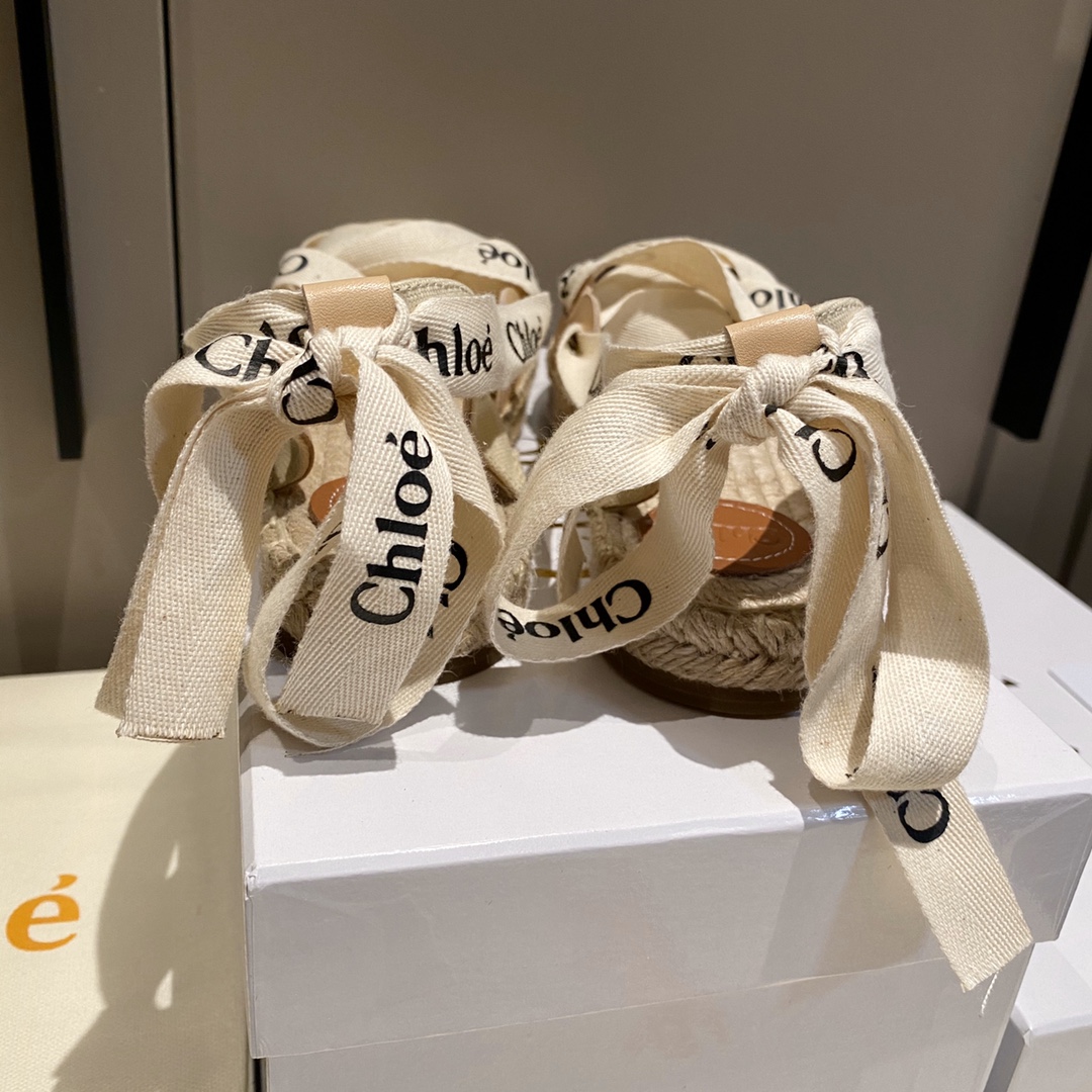 High-Density Multi-Material Roman Sandals with 3D Printing Logo: Chloe Approval - 图片 9