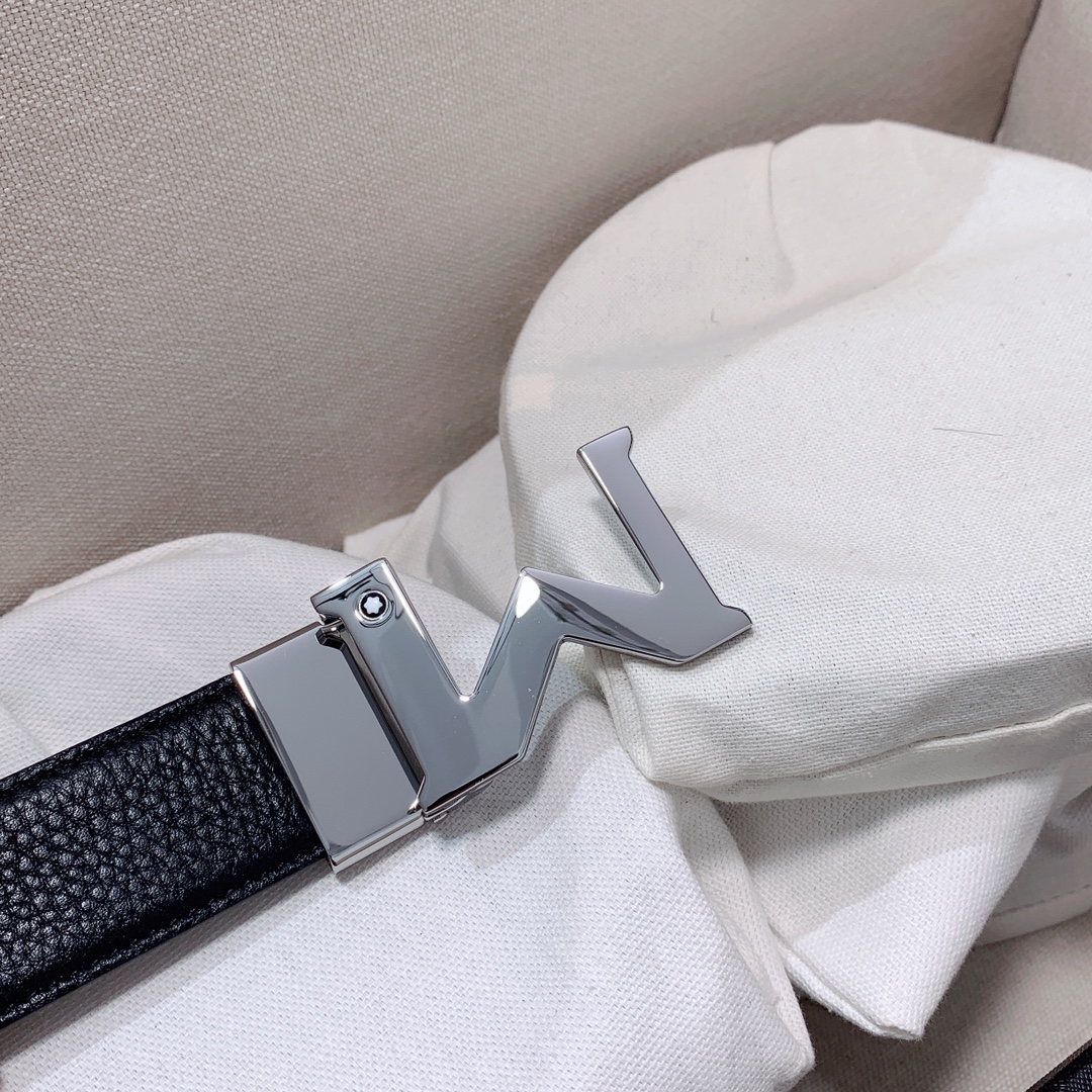 Montblanc Montblanc万宝龙 宽3 5cm 进口双面牛皮 百分百 纯铜扣 一带两用 成功男士的 品 送礼佳品 自行裁剪尺码 扣头可随意搭配