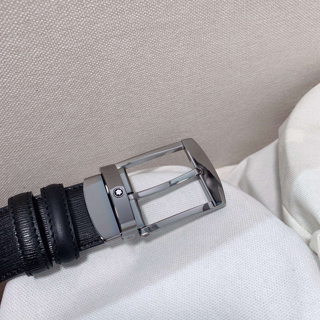 Montblanc Montblanc万宝龙 宽3 5cm 进口双面牛皮 百分百 纯铜扣 一带两用 成功男士的 品 送礼佳品 自行裁剪尺码 扣头可随意搭配