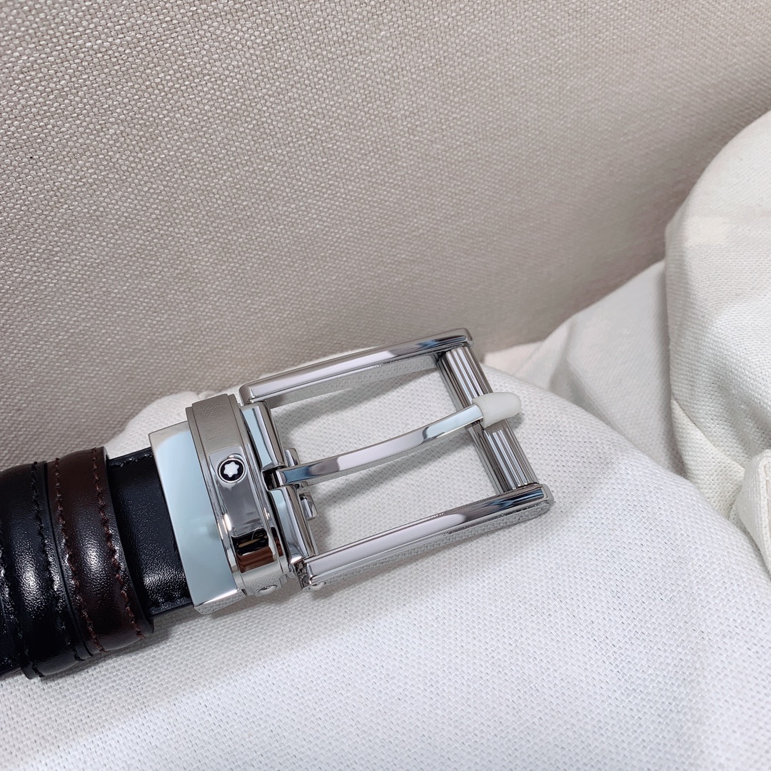 Montblanc Montblanc万宝龙 宽3 5cm 进口双面牛皮 百分百 纯铜扣 一带两用 成功男士的 品 送礼佳品 自行裁剪尺码 扣头可随意搭配