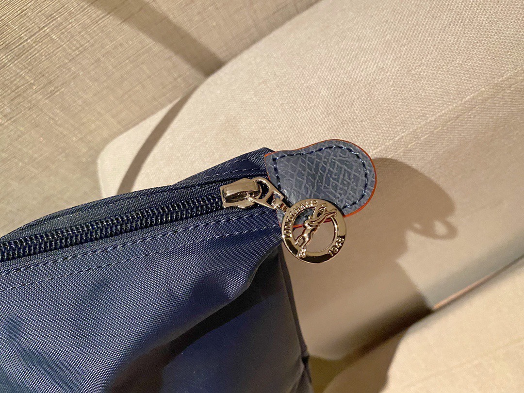 dark blue ❗ ️The classic dumpling shape is really useful as a mommy bun, - Lifestyle 8