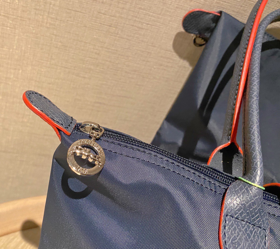 dark blue ❗ ️The classic dumpling shape is really useful as a mommy bun, - Lifestyle 7