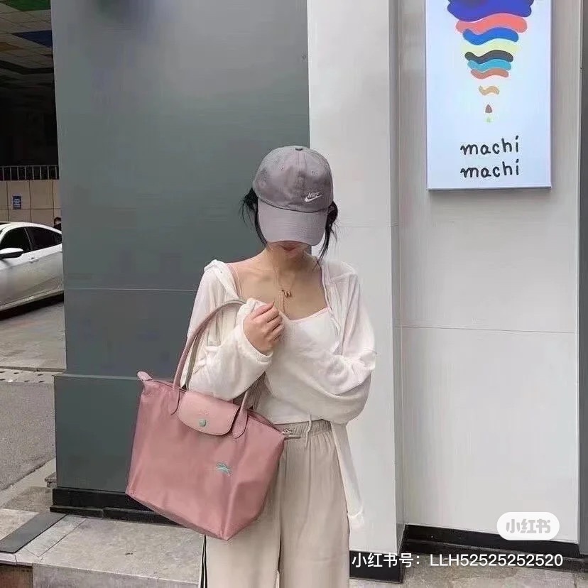 温柔气质绝绝子 背在身上就是附体啊。 2