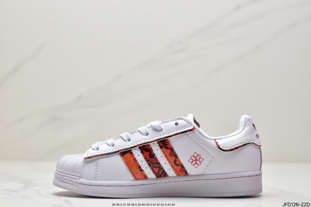 /adidas Clover Originals Superstar ”Mickey FANGTASTIC” Shell Head Lunar New Year Edition Joint Board Shoes GX8839