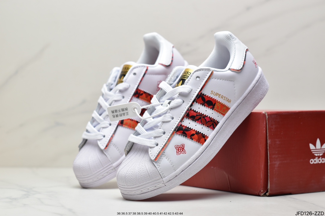 /adidas Clover Originals Superstar ”Mickey FANGTASTIC” Shell Head Lunar New Year Edition Joint Board Shoes GX8839