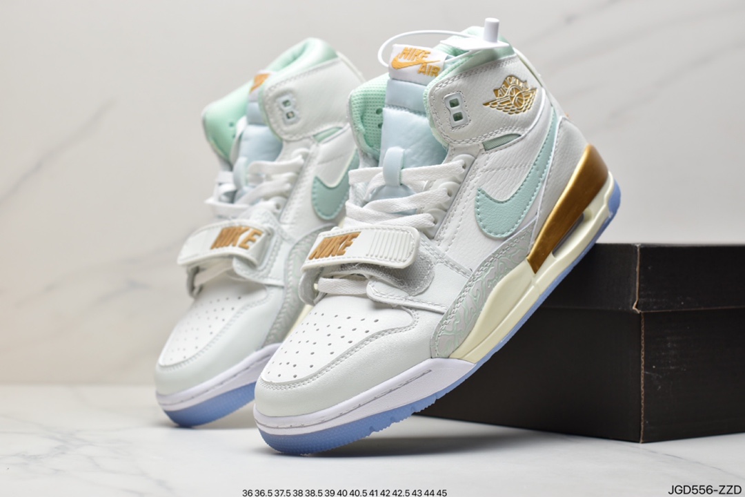 180 公司级Air Jordan Legacy 312 有着交错结合的设计DR8486-131