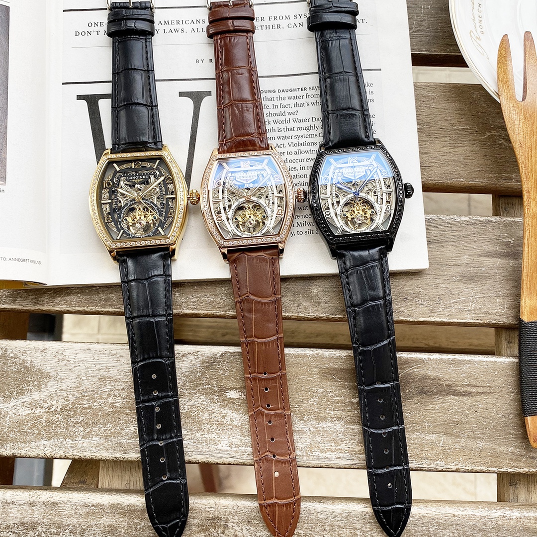 浪琴  Longines  精品男士腕表，大三针全镂空飞轮设计，奢华钻圈，尊贵大气，绅士风范，卓越品质，热卖全城。采用全自动机械机芯，顶级316精钢表壳，进口小牛皮表带，矿物质超强镜面，尺寸43*13