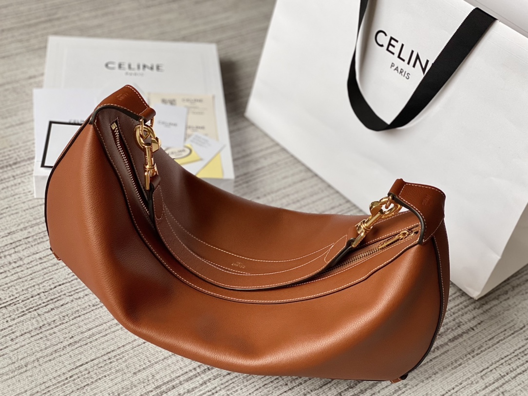 CELINE赛琳椭圆形早春系列腋下包107768