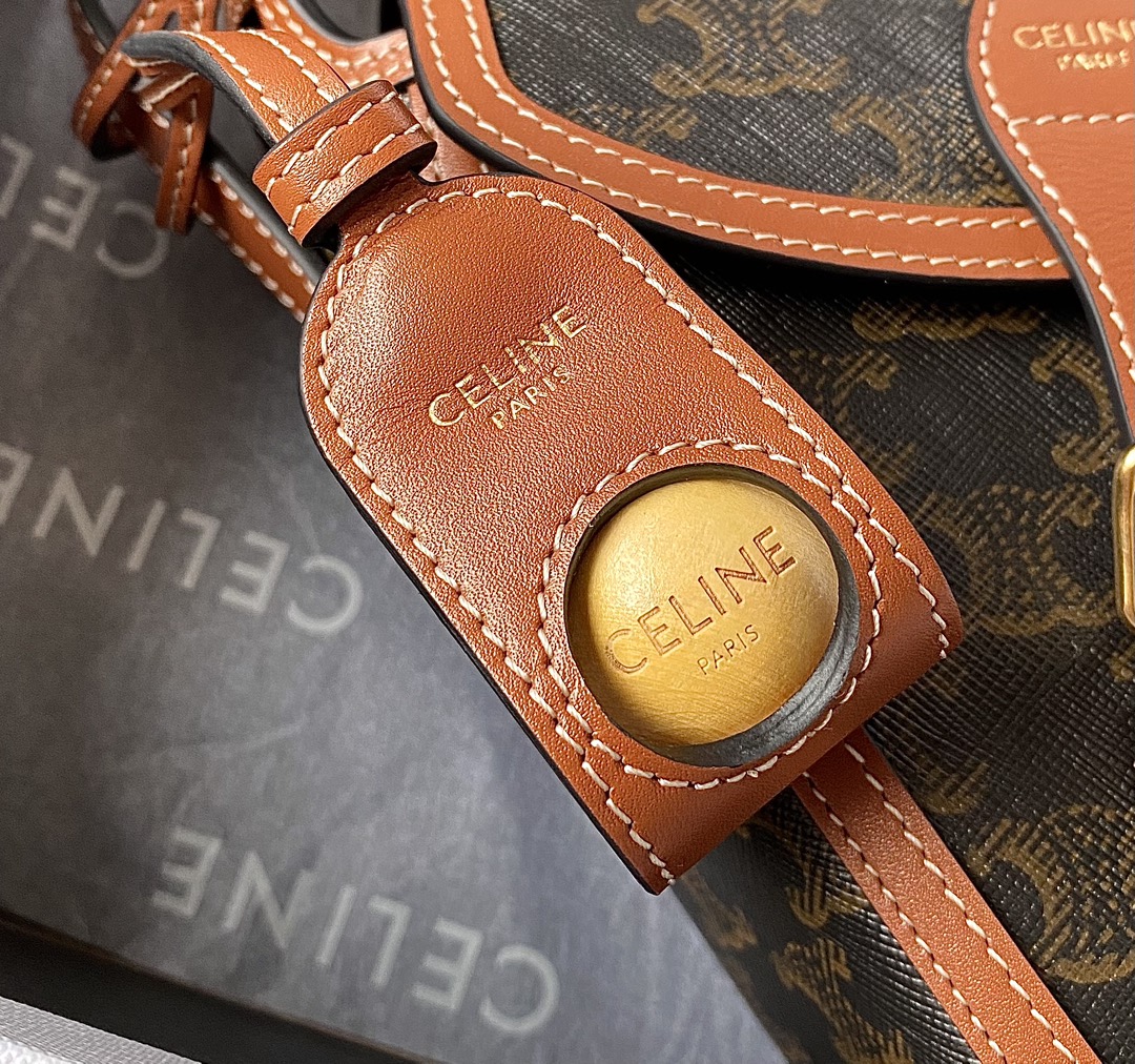 CELINE 老花三角形小球包 19001