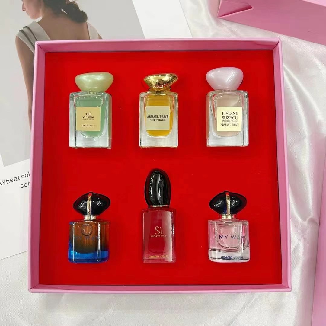 Armani Perfume Set - Six Exquisite Scents, Miniature Collection 5 i1645346463 6377 4