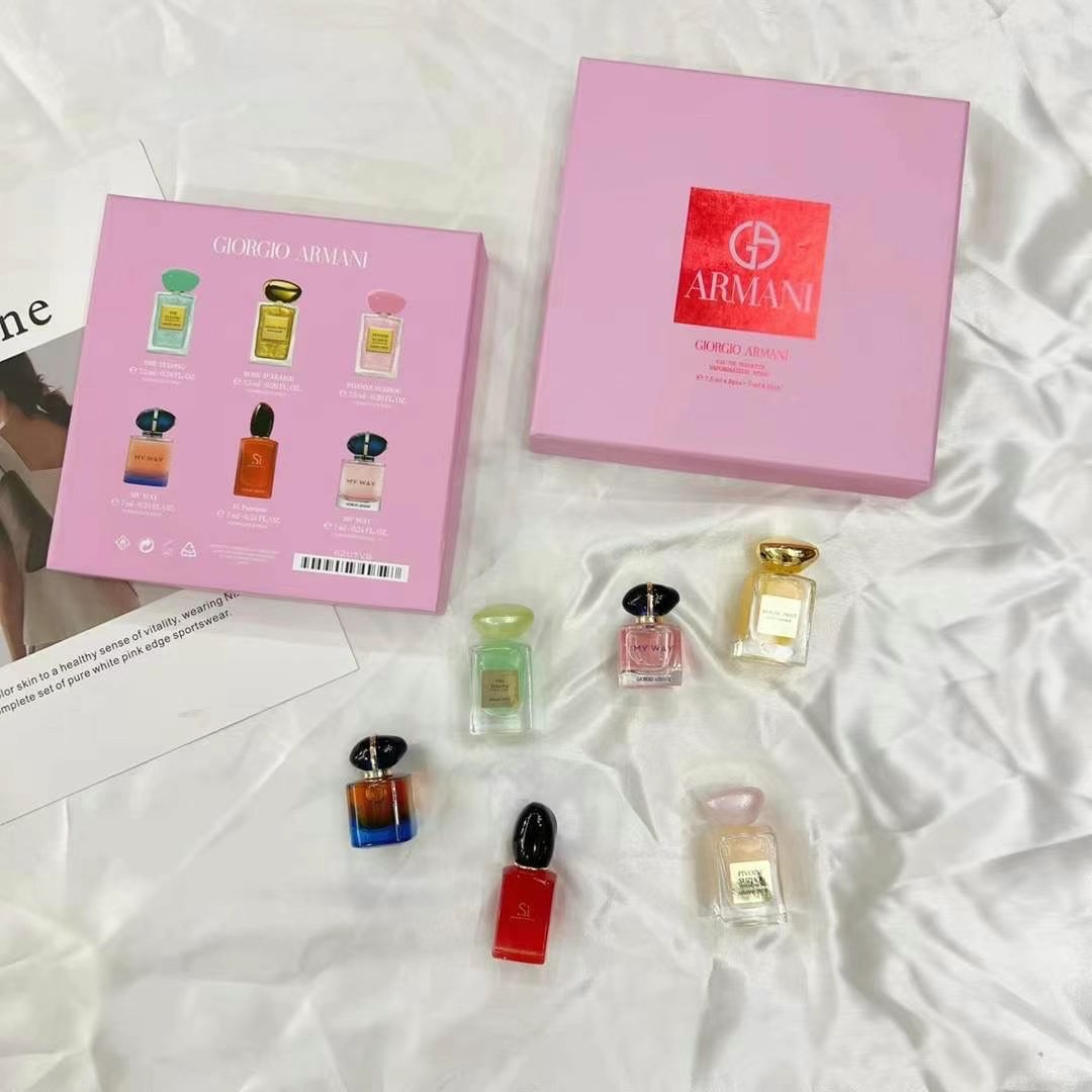 Armani Perfume Set - Six Exquisite Scents, Miniature Collection 6 i1645346463 9500 5