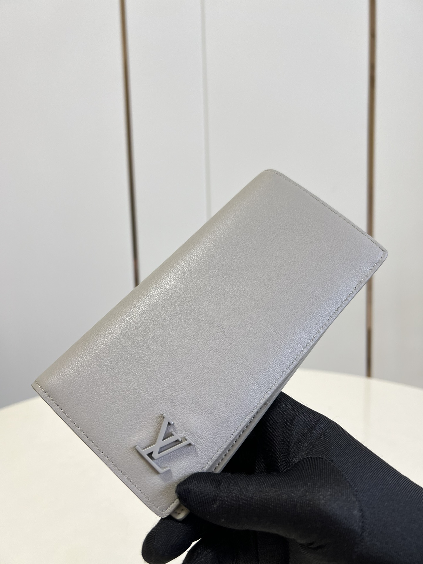 Louis Vuitton Wallet Grey Calfskin Cowhide M81153
