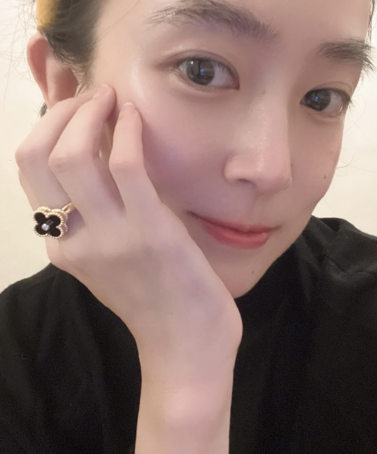 NO:102837,vca black agate four-leaf clover ring·Super beautiful, VcA ring, ring19860909vca黑玛瑙四叶草戒指·超美,VcA戒指,ring,Jewelry