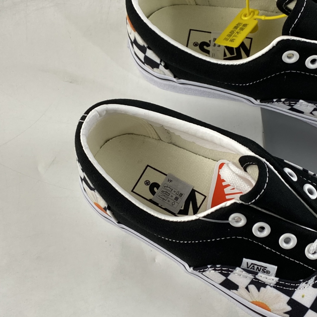 Vans Slip-On Vans Official Black and White Checkerboard Small Daisy VN0A5KX5B0B