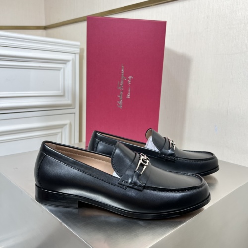 Salvatore Ferragamo Men's Leather Loafers - Business Casual Moccasins