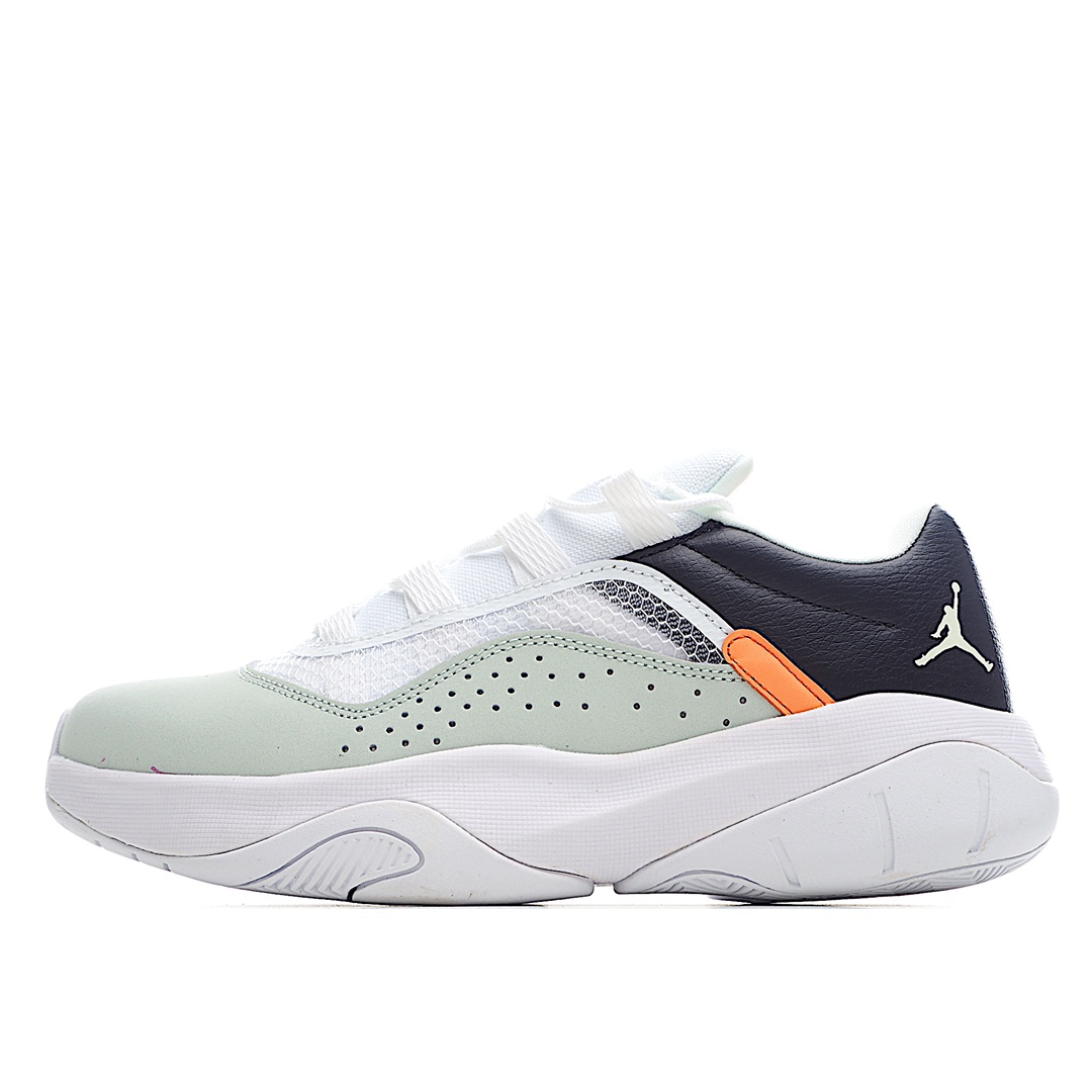 H0 AIR JORDAN Air Jordan 11 Cmft Low 官方同步上架 实战篮球鞋 实拍首发 穿上 Air Jordan11 MFT LOW男子运动鞋,畅享舒适感受,彰显经典风范。该低帮鞋款的设计灵感源自著名的 Air Jordan11运动鞋,匠心混搭柔软而立体的 Cushion泡绵和弹性十足的 Zoom Air缓震配置。漆皮鞋面赋予鞋款如AJ11一般的光泽外观。官方