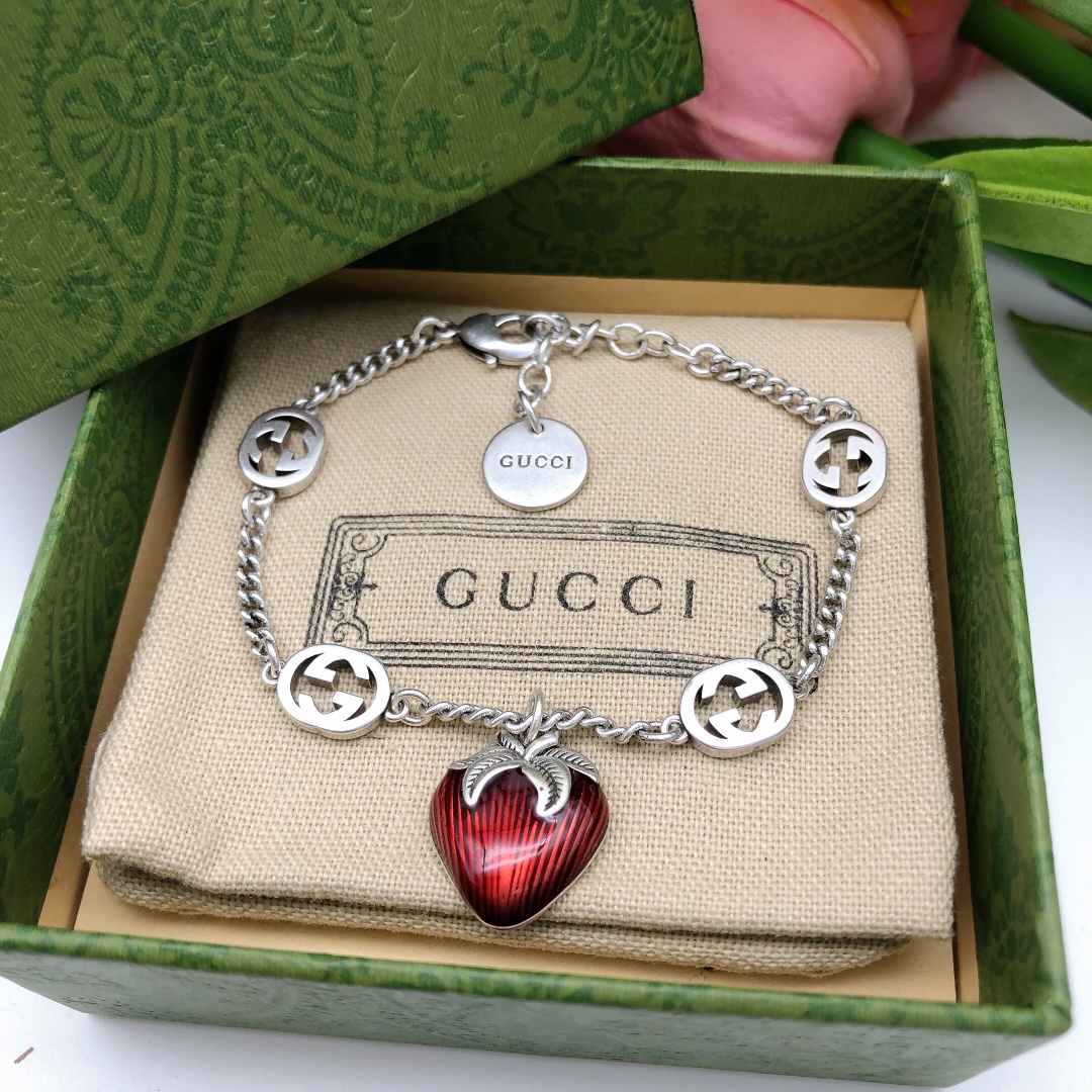 Número GSL0025 Gucci nuevo modelo GG pulsera de fresa
