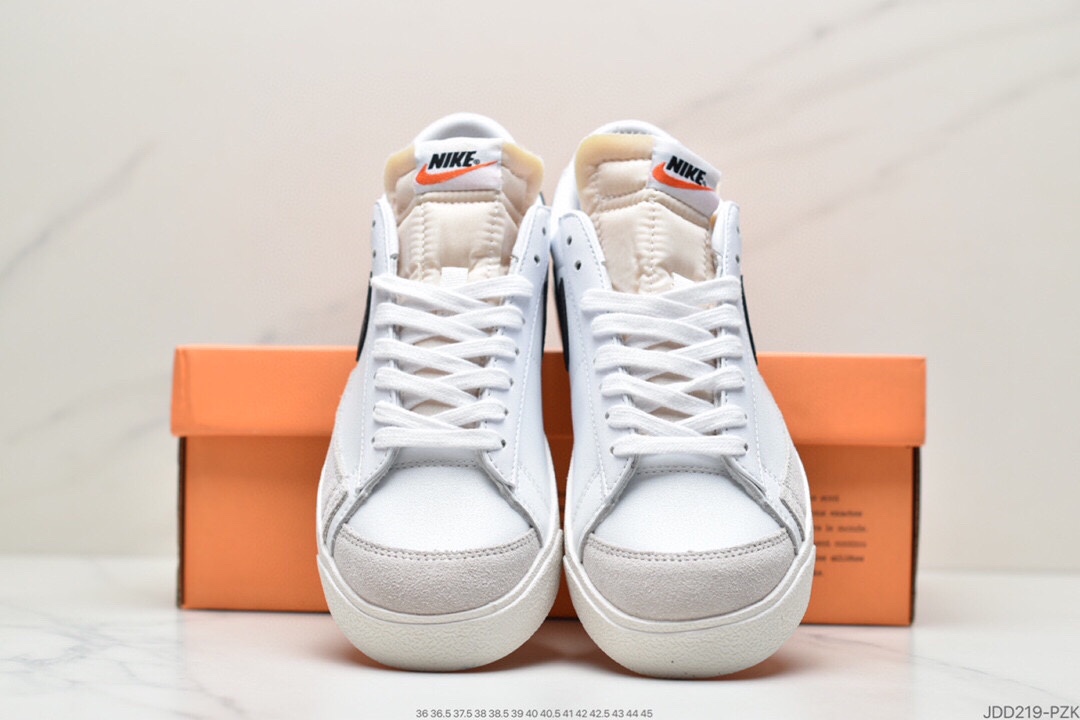 120 公司级耐克开拓者低帮系列Nike W Blazer002 Mid Vintage Suede 复古经典开拓者 CD9318-100
