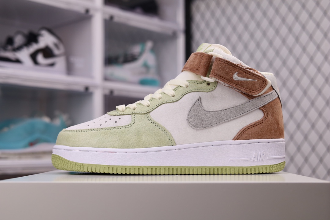 H5 Nike Air Force 1 M