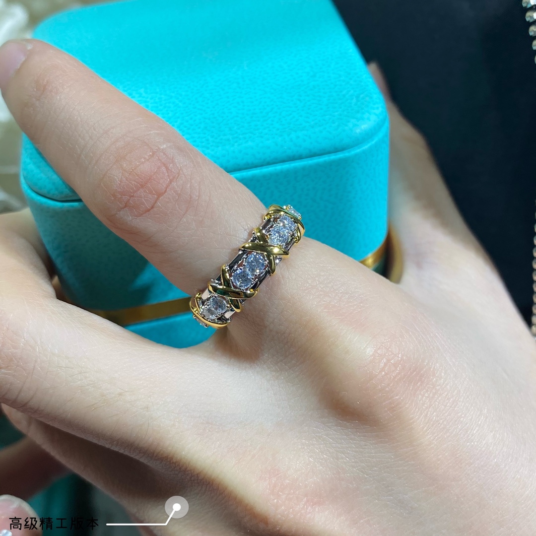 
蒂芙尼T家经典款分色交叉戒指💍