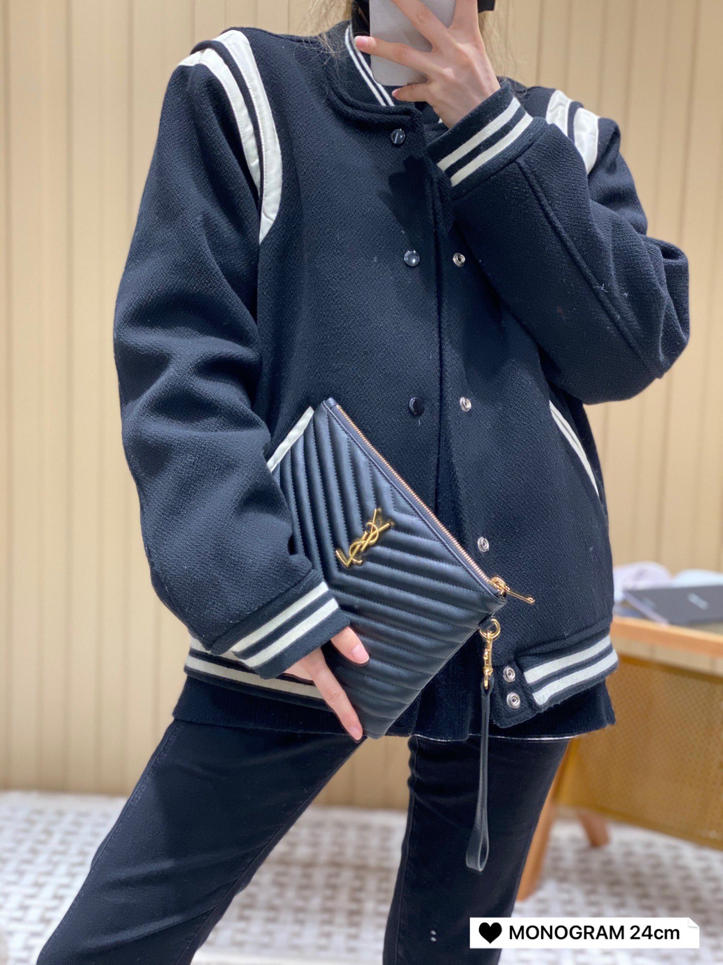 YSL MONOGRAM 24CM 小号手包 379039黑色/金扣