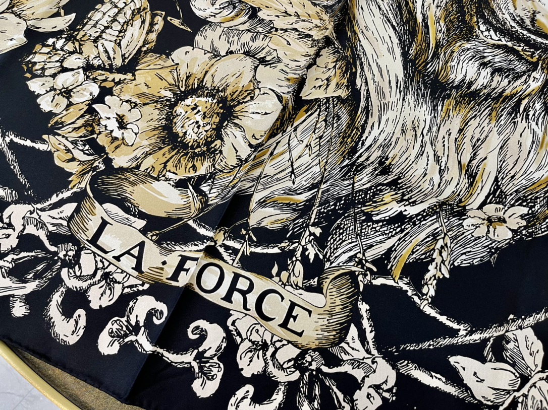 Dior迪奥『拉福尔斯LA FORCE』100%真丝丝巾