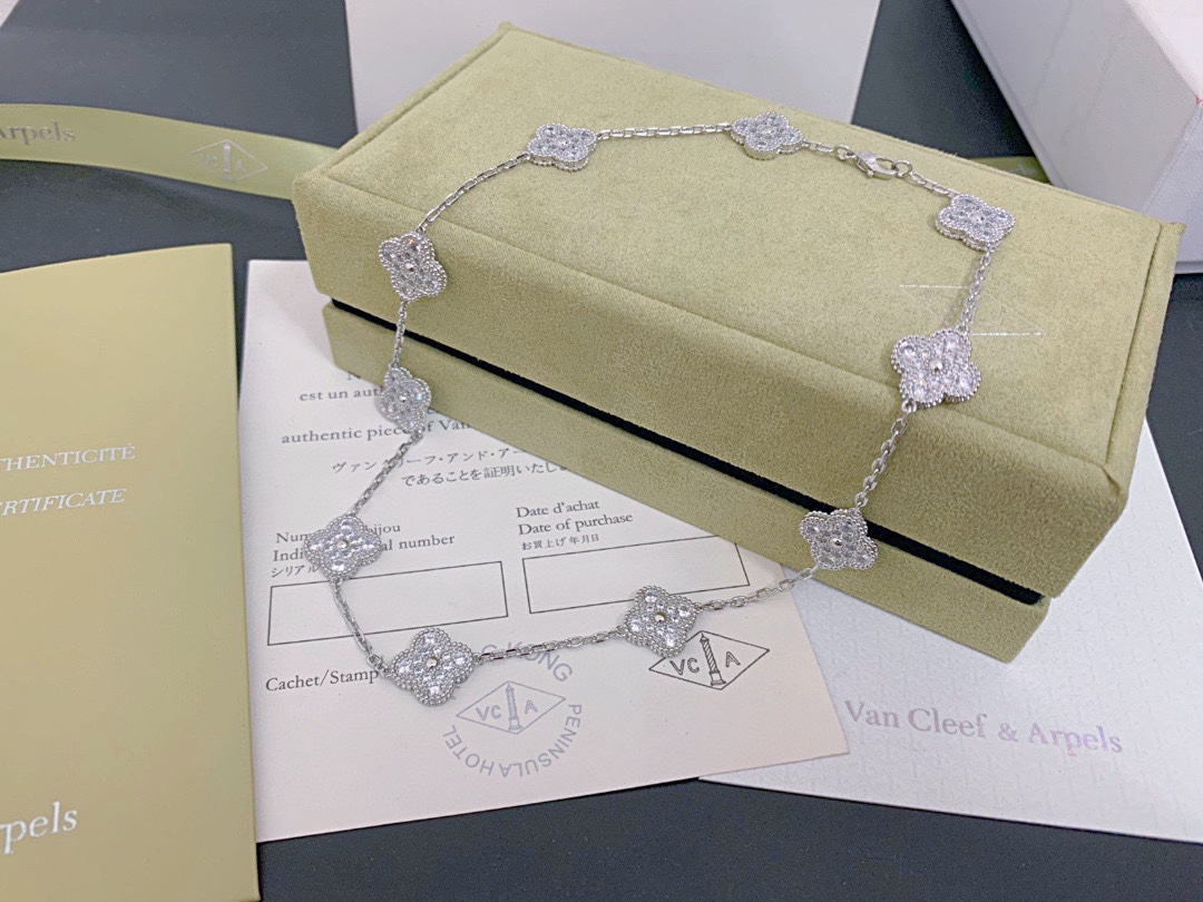 Van Cleef & Arpels Haute Couture Haute Joaillerie Fine Jewelry Earrings 8