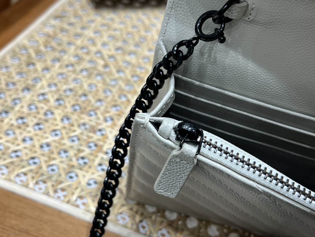 Saint laurent Ysl woc19小号信封包 393953白色黑扣