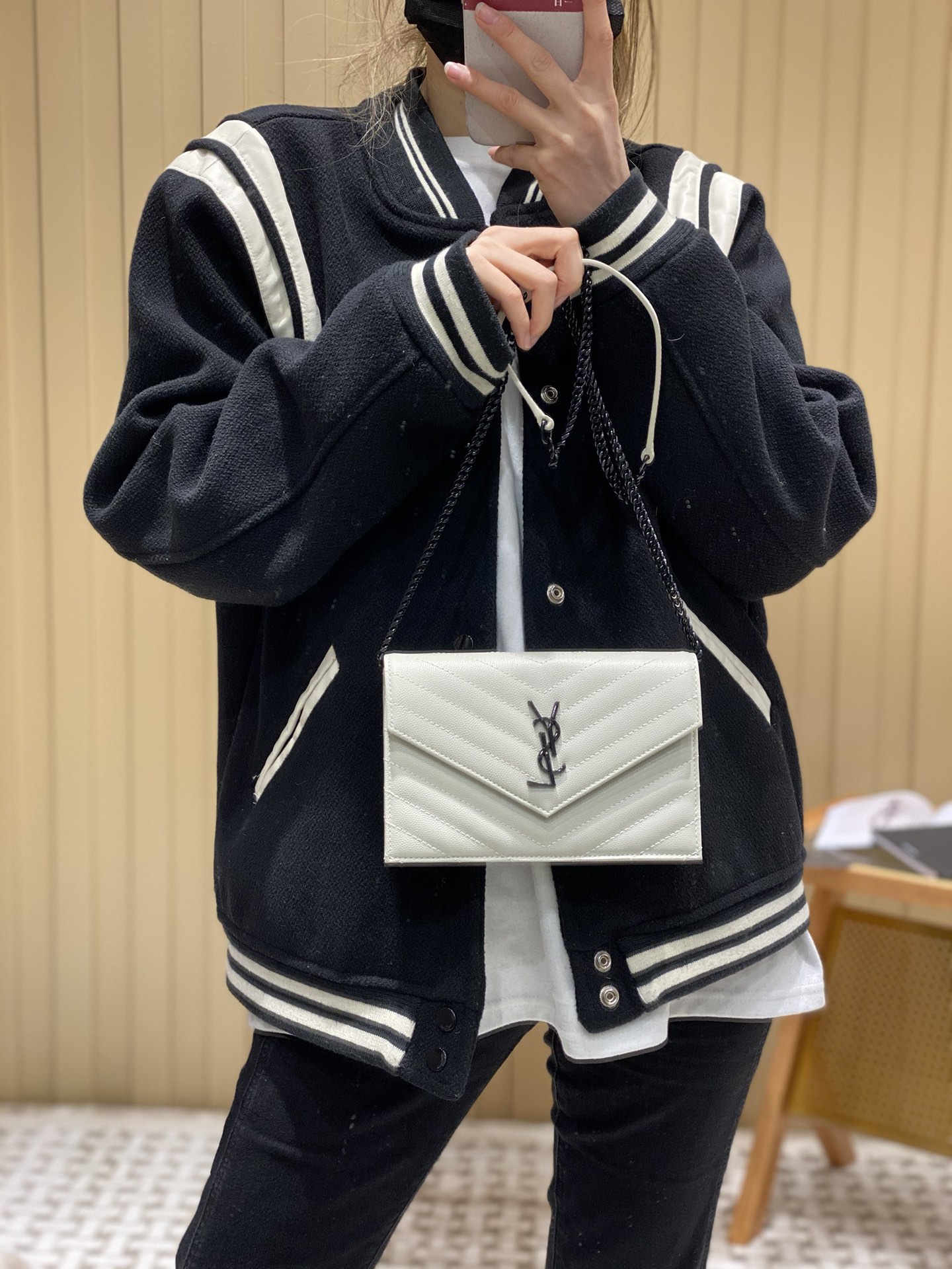 Saint laurent Ysl woc19小号信封包 393953白色黑扣
