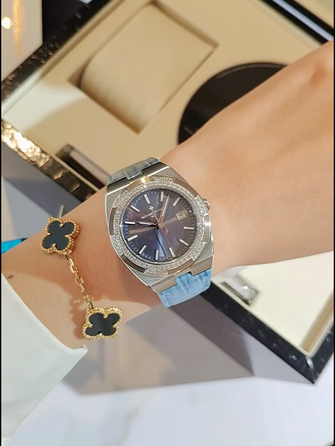 RXW Factory’s Pioneer Danton VC: Elegant Swiss-Made Watch for Professional Women