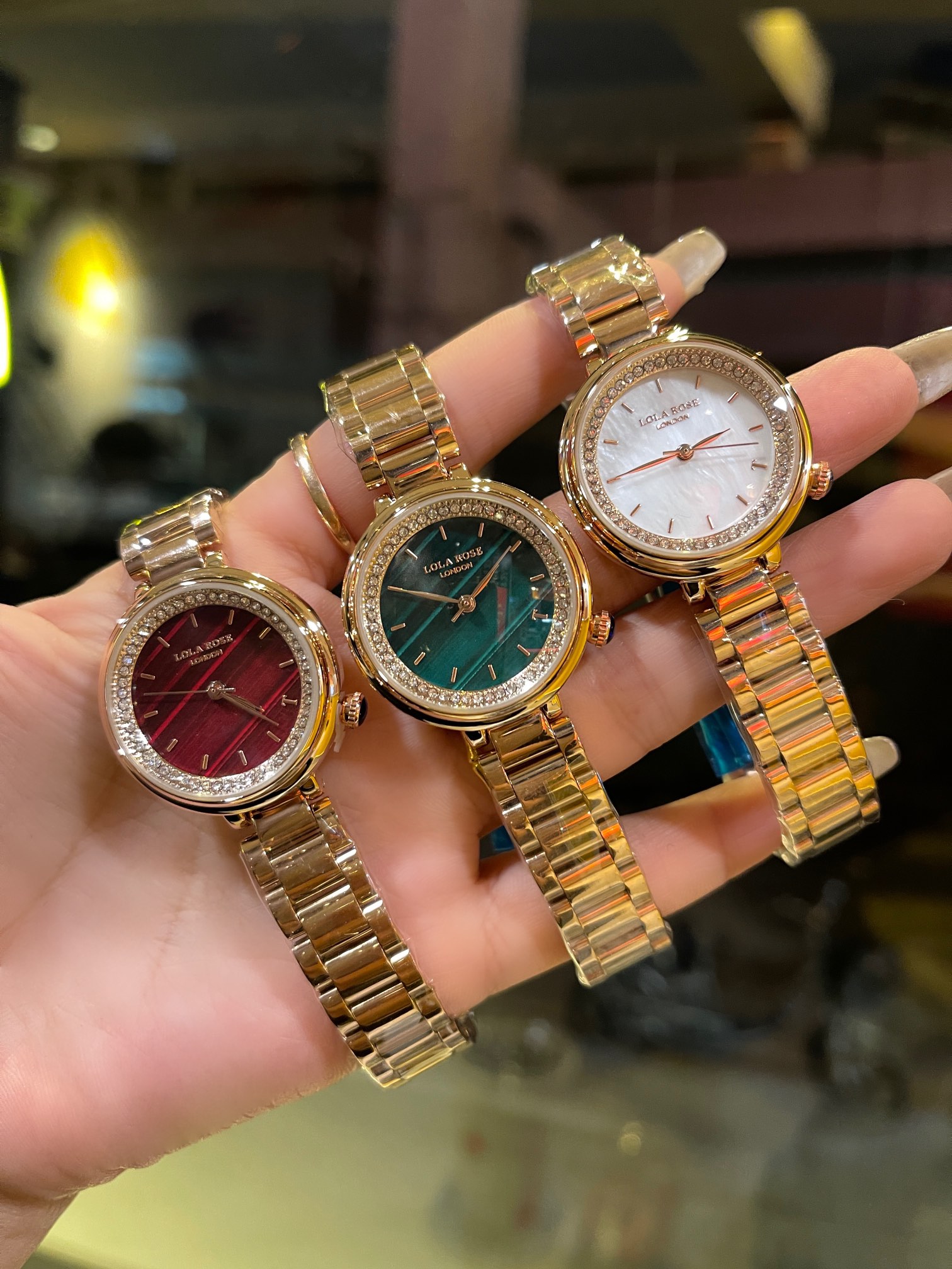 “Lola Rose Fairy Watch: Solid Steel, Butterflies, Double Buttons” - 图片 5
