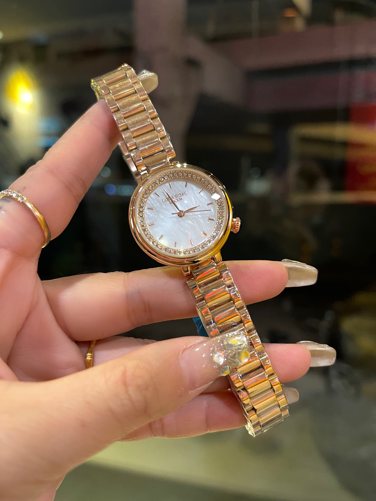 “Lola Rose Fairy Watch: Solid Steel, Butterflies, Double Buttons” - 图片 2