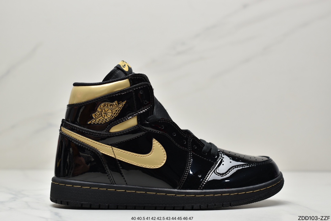 230 公司级乔丹 高帮 AJ1 乔1高帮系列Air Jordan 1 High OG “Black/Metallic Gold”黑金此番 555088-032