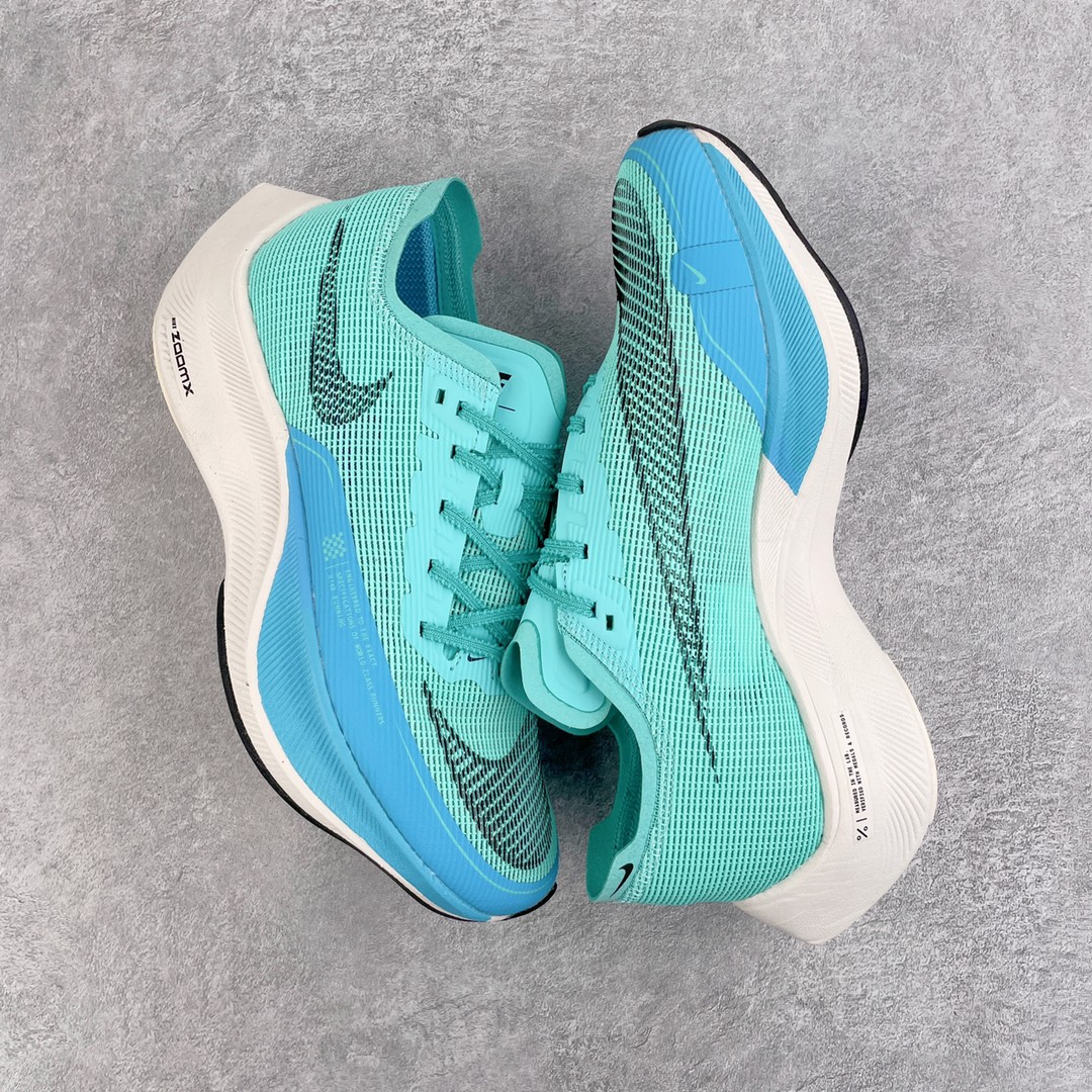 图片[3]-＃纯原福利 NK ZoomX Vaporfly Next% 马拉松一代跑鞋 鞋面使用了全新 Vaporweave 科技 这种类似蝉翼的材质相比 Flyknit 更加轻薄透气 非对称的鞋带系统和泡棉护垫的加入令舒适度更高 鞋头辅以超大的 Swoosh 点缀 再配上流线型外观设计 时尚感十足 尺码：36 36.5 37.5 38 38.5 39 40 40.5 41 42 42.5 43 44 44.5 45-选品中心
