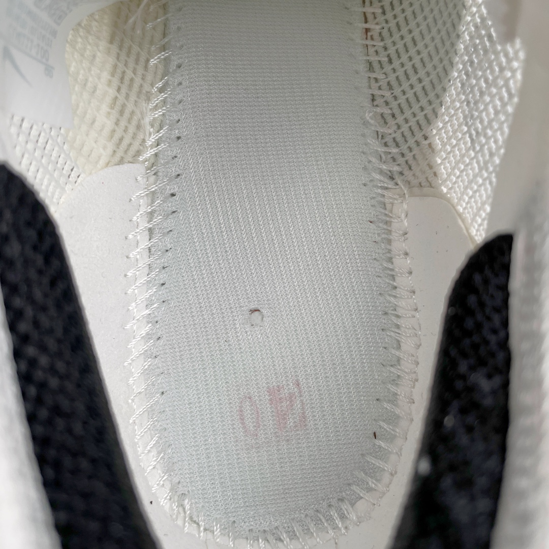 图片[9]-＃纯原福利 NK ZoomX Vaporfly Next% 马拉松一代跑鞋 鞋面使用了全新 Vaporweave 科技 这种类似蝉翼的材质相比 Flyknit 更加轻薄透气 非对称的鞋带系统和泡棉护垫的加入令舒适度更高 鞋头辅以超大的 Swoosh 点缀 再配上流线型外观设计 时尚感十足 尺码：36 36.5 37.5 38 38.5 39 40 40.5 41 42 42.5 43 44 44.5 45-选品中心