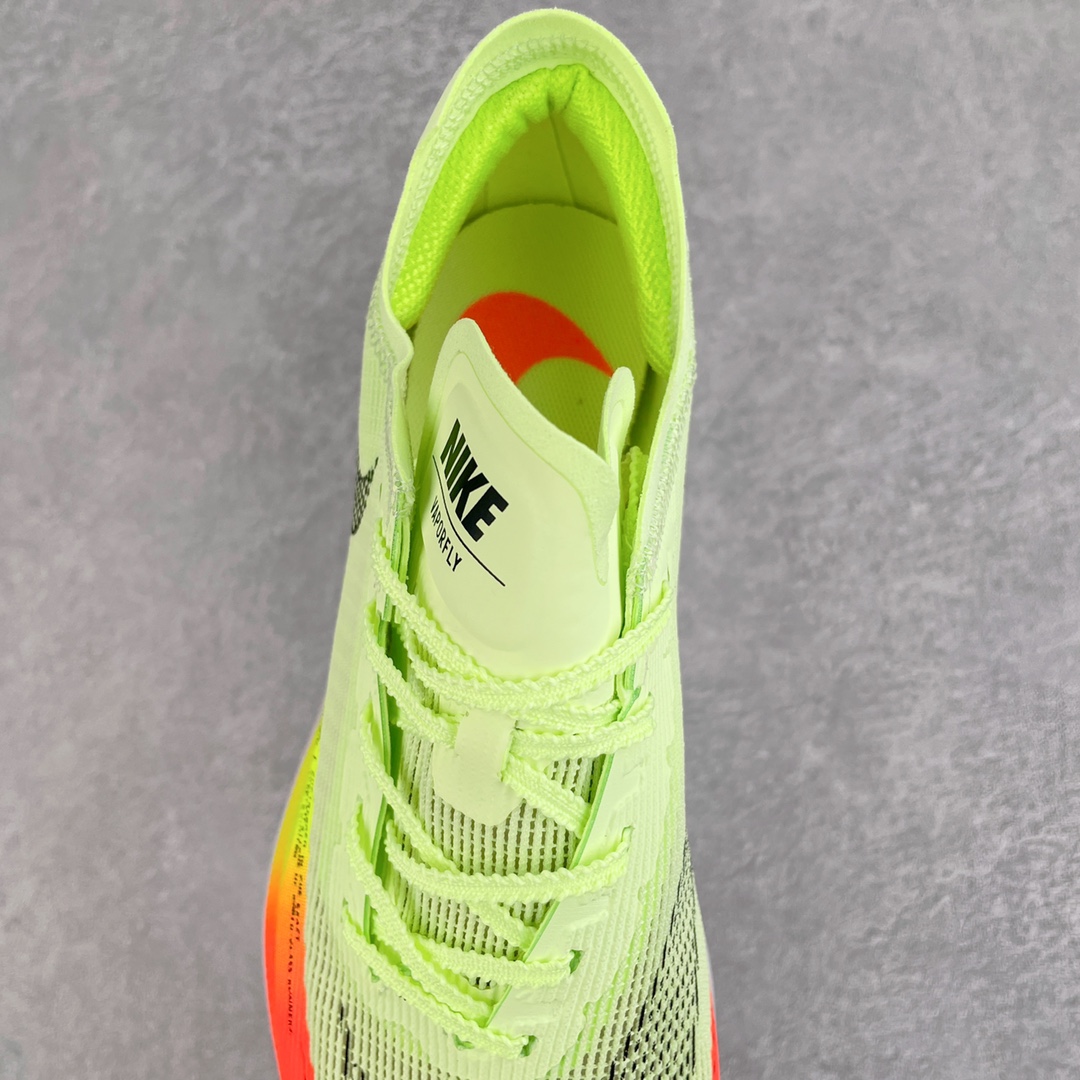 图片[5]-＃纯原福利 NK ZoomX Vaporfly Next% 马拉松一代跑鞋 鞋面使用了全新 Vaporweave 科技 这种类似蝉翼的材质相比 Flyknit 更加轻薄透气 非对称的鞋带系统和泡棉护垫的加入令舒适度更高 鞋头辅以超大的 Swoosh 点缀 再配上流线型外观设计 时尚感十足 尺码：36 36.5 37.5 38 38.5 39 40 40.5 41 42 42.5 43 44 44.5 45-选品中心