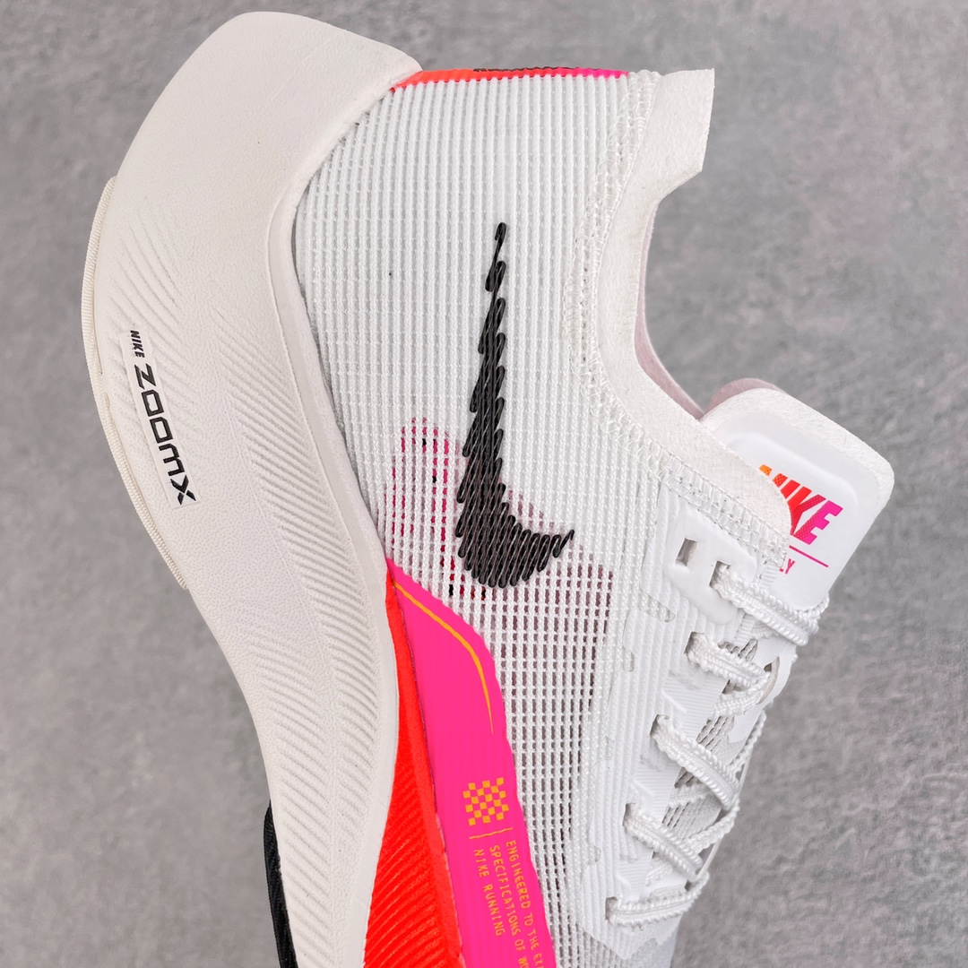 图片[6]-＃纯原福利 NK ZoomX Vaporfly Next% 马拉松一代跑鞋 鞋面使用了全新 Vaporweave 科技 这种类似蝉翼的材质相比 Flyknit 更加轻薄透气 非对称的鞋带系统和泡棉护垫的加入令舒适度更高 鞋头辅以超大的 Swoosh 点缀 再配上流线型外观设计 时尚感十足 尺码：36 36.5 37.5 38 38.5 39 40 40.5 41 42 42.5 43 44 44.5 45-选品中心