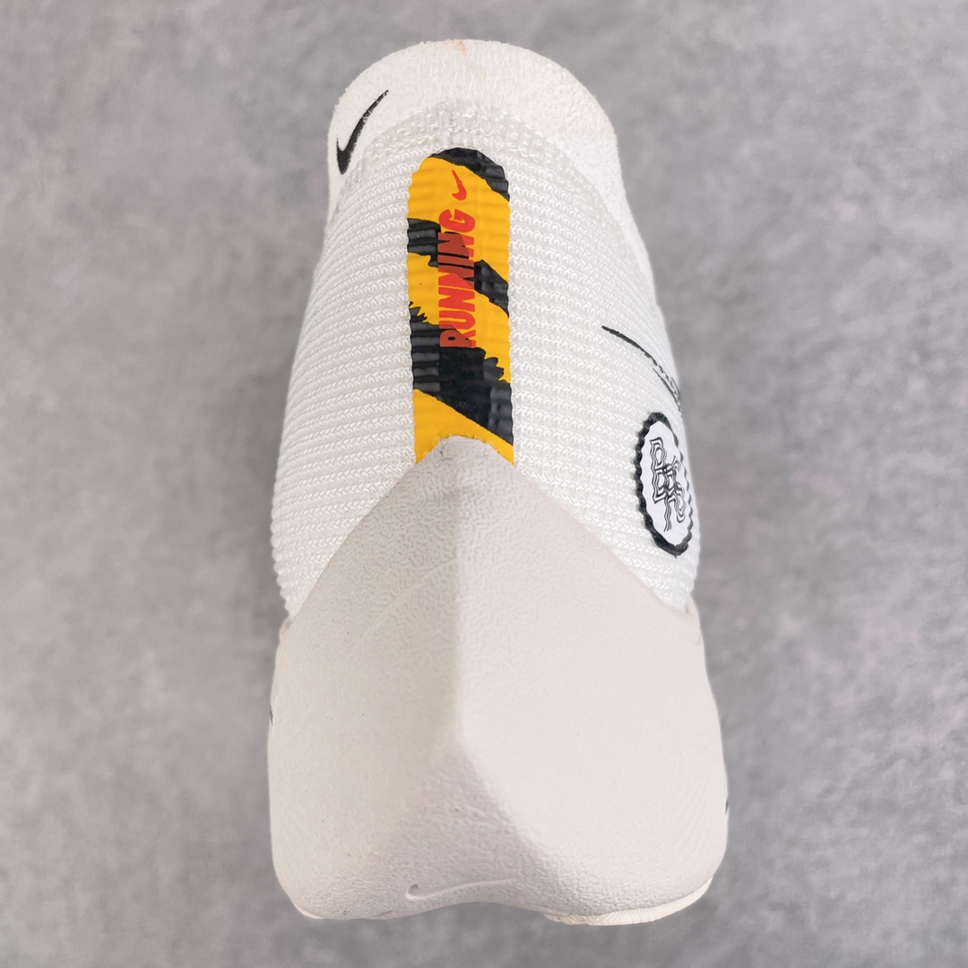 图片[8]-＃纯原福利 NK ZoomX Vaporfly Next% 马拉松一代跑鞋 鞋面使用了全新 Vaporweave 科技 这种类似蝉翼的材质相比 Flyknit 更加轻薄透气 非对称的鞋带系统和泡棉护垫的加入令舒适度更高 鞋头辅以超大的 Swoosh 点缀 再配上流线型外观设计 时尚感十足 尺码：36 36.5 37.5 38 38.5 39 40 40.5 41 42 42.5 43 44 44.5 45-选品中心