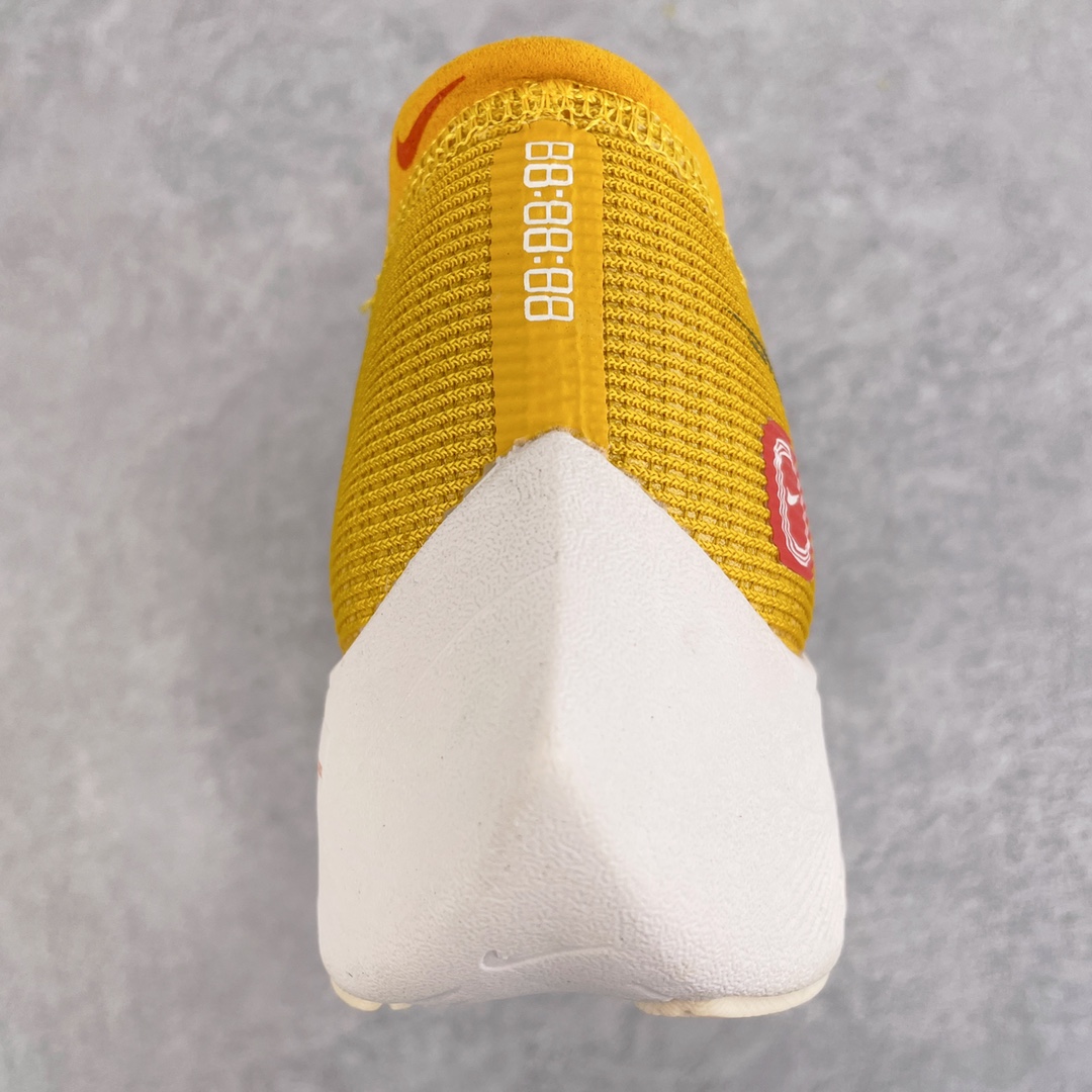 图片[8]-＃纯原福利 NK ZoomX Vaporfly Next% 马拉松一代跑鞋 鞋面使用了全新 Vaporweave 科技 这种类似蝉翼的材质相比 Flyknit 更加轻薄透气 非对称的鞋带系统和泡棉护垫的加入令舒适度更高 鞋头辅以超大的 Swoosh 点缀 再配上流线型外观设计 时尚感十足 尺码：36 36.5 37.5 38 38.5 39 40 40.5 41 42 42.5 43 44 44.5 45-选品中心