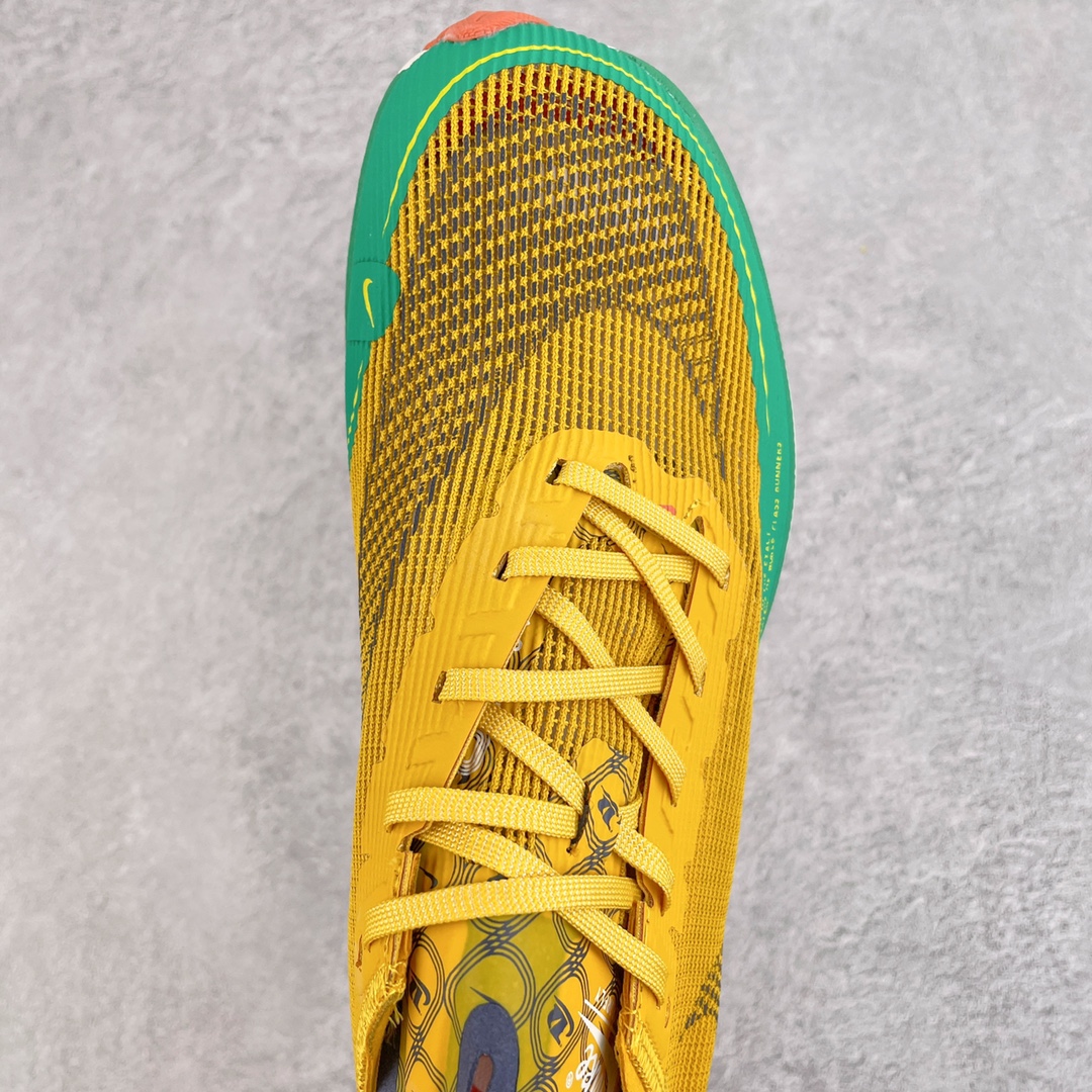 图片[4]-＃纯原福利 NK ZoomX Vaporfly Next% 马拉松一代跑鞋 鞋面使用了全新 Vaporweave 科技 这种类似蝉翼的材质相比 Flyknit 更加轻薄透气 非对称的鞋带系统和泡棉护垫的加入令舒适度更高 鞋头辅以超大的 Swoosh 点缀 再配上流线型外观设计 时尚感十足 尺码：36 36.5 37.5 38 38.5 39 40 40.5 41 42 42.5 43 44 44.5 45-选品中心