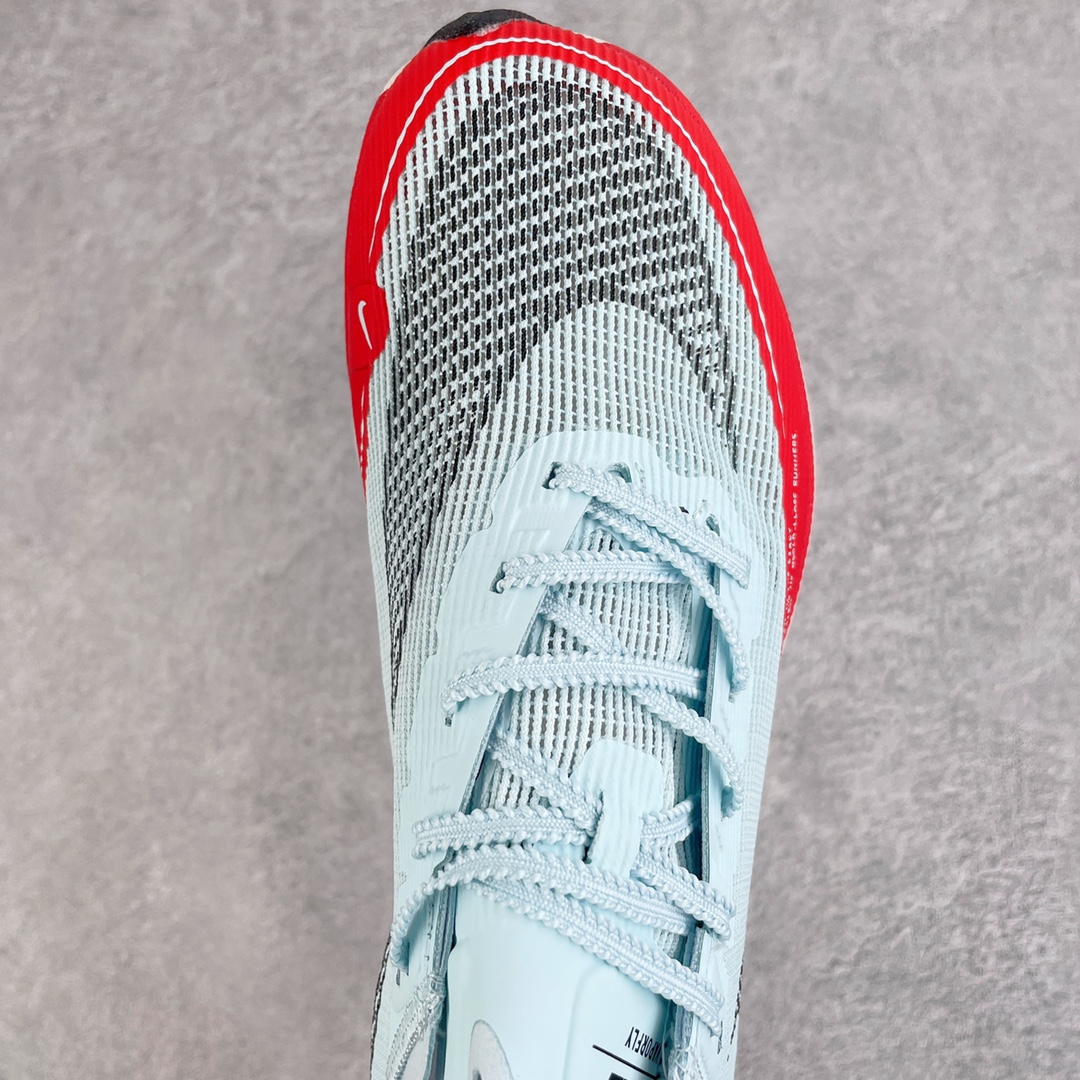 图片[4]-＃纯原福利 NK ZoomX Vaporfly Next% 马拉松一代跑鞋 鞋面使用了全新 Vaporweave 科技 这种类似蝉翼的材质相比 Flyknit 更加轻薄透气 非对称的鞋带系统和泡棉护垫的加入令舒适度更高 鞋头辅以超大的 Swoosh 点缀 再配上流线型外观设计 时尚感十足 尺码：36 36.5 37.5 38 38.5 39 40 40.5 41 42 42.5 43 44 44.5 45-选品中心
