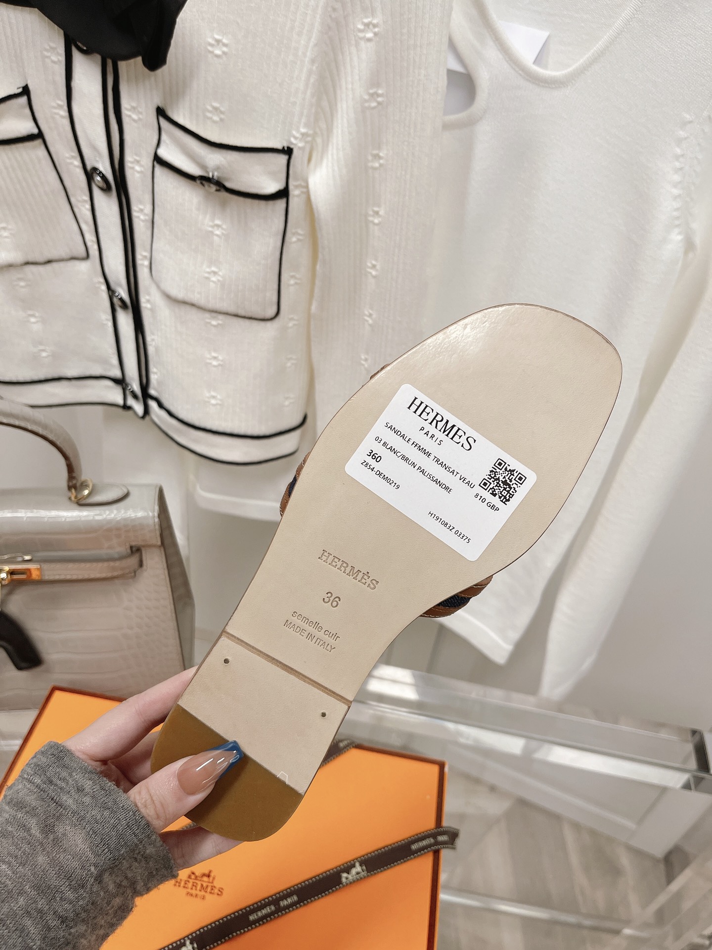 . suela de cuero de gama alta. HERMES2022 última versión mejorada del clásico H zapatillas de viaje 