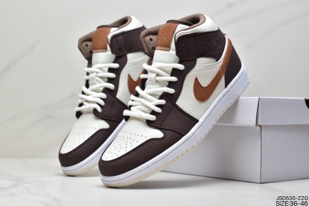 200 公司级这款 Air Jordan 1 Mid 中帮复古篮球鞋米棕色DO6699-20013