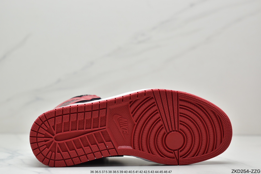 270 Air Jordan 1 Retro High OG”Bred Patent”AJ1代经典复古经典高帮百搭文化篮球鞋“漆皮黑红禁穿”555088-063