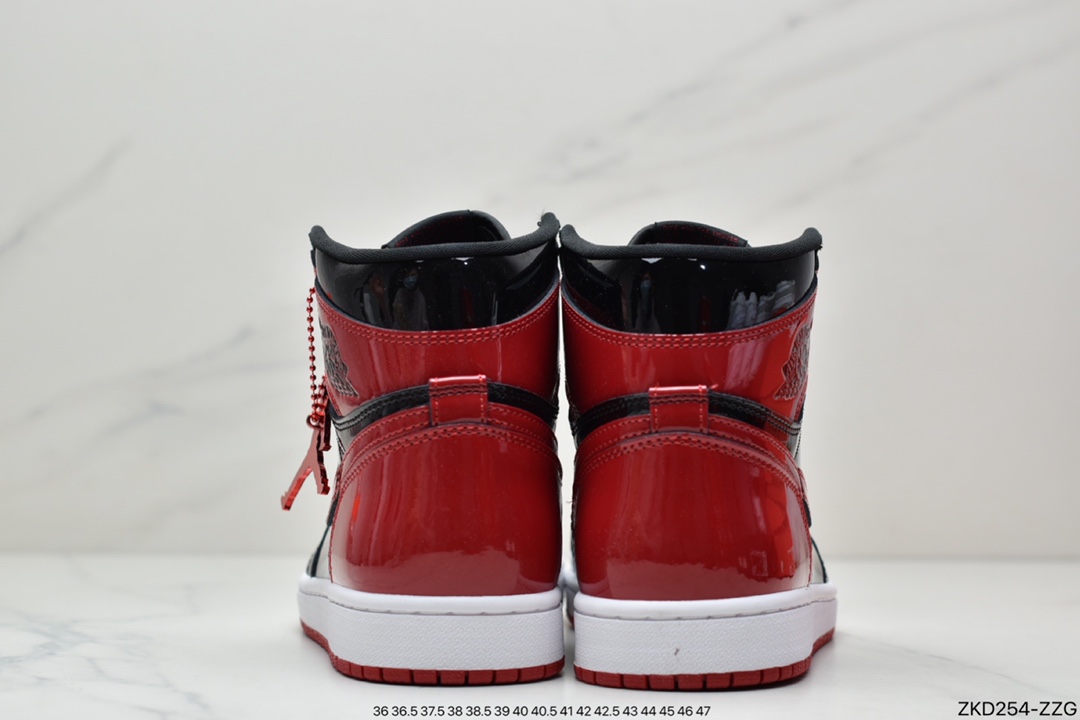 270 Air Jordan 1 Retro High OG”Bred Patent”AJ1代经典复古经典高帮百搭文化篮球鞋“漆皮黑红禁穿”555088-063