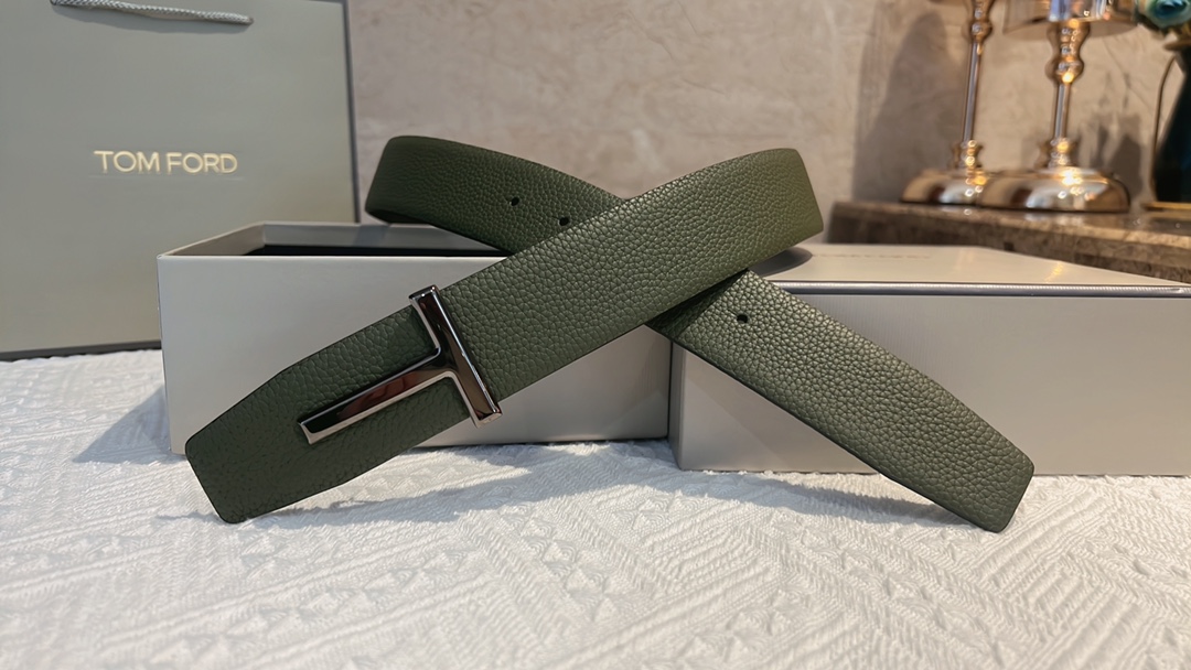 Mr. Tomford’s Unique T-Banded Double Belt Class without Glamour: A Beautiful View of Self-Expression - 图片 8