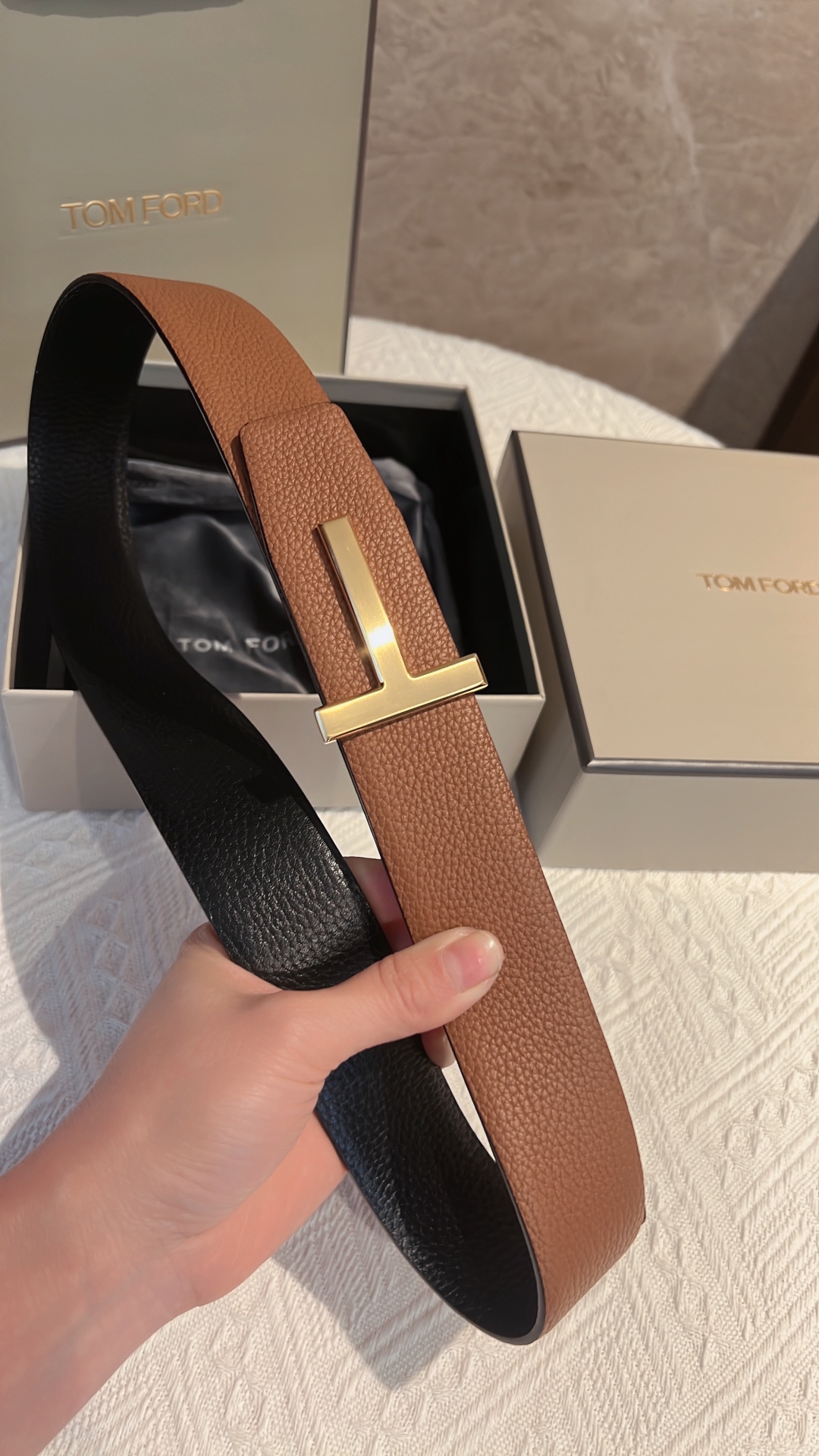Mr. Tomford’s Unique Double Belted Classy Watch with 4.0 cm Dial