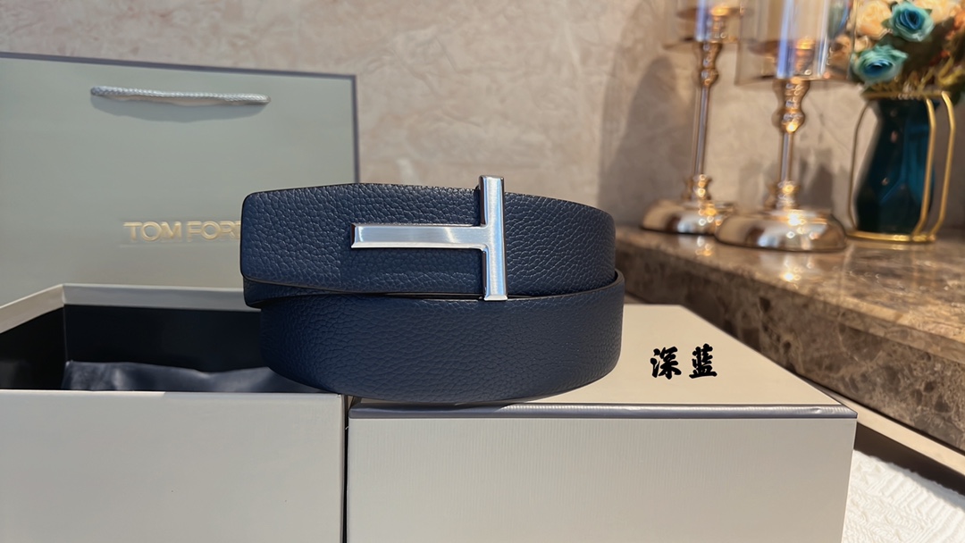 Mr. Tomford’s Unique Double Belted Classy Watch with 4.0 cm Dial - 图片 4
